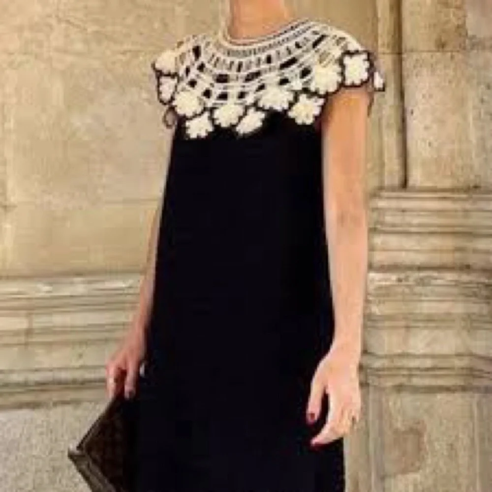 NWT Zara Limited Edition Black Crochet Dress with gold Accents XS/S - Picture 4 of 9